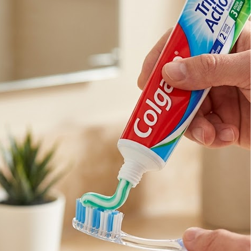 CREMA DENTAL COLGATE TRIPLE ACCION 2X75 ML - Imagen 3